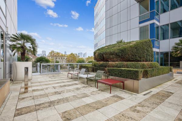 Bureaux à louer à Colombes avec terrasses et nombreux services sur site