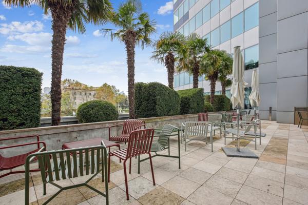 Bureaux à louer à Colombes avec terrasses et nombreux services sur site