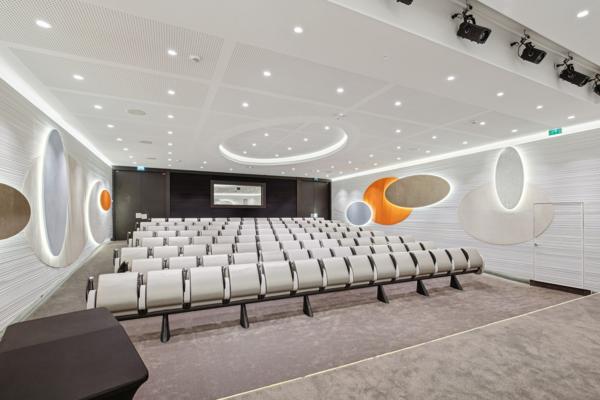Bureaux à louer à Colombes avec terrasses et nombreux services sur site
