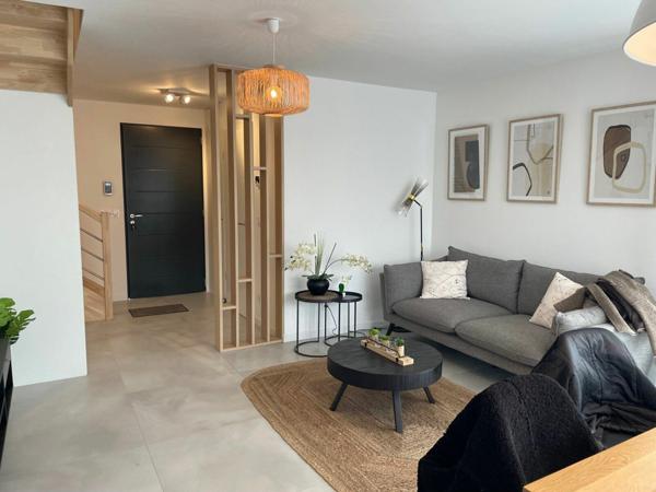 Maison à vendre    5 pièces • 114,02 m2 Vulbens