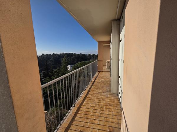 Appartement T5 avec balcon