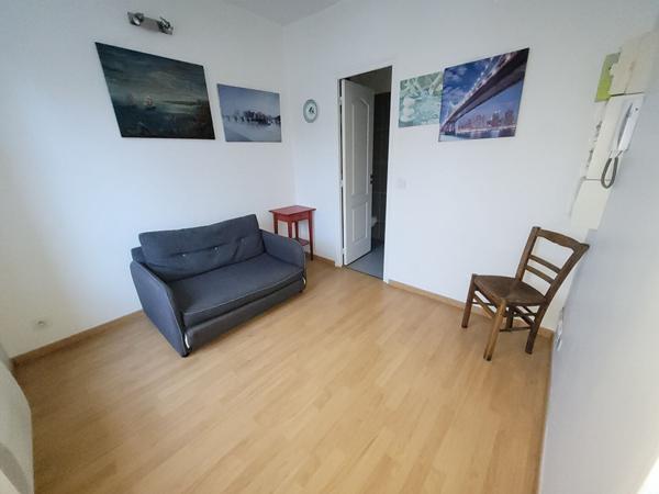 A vendre  Appartement de type F1 Meaux  Vendu loué 550€ cc