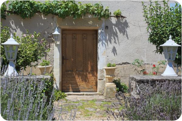Dpt Dordogne (24), à vendre proche THIVIERS propriété équestre 37 hectares, Demeure, Dépendances, Etang, Prés clos.