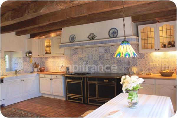 Dpt Dordogne (24), à vendre proche THIVIERS propriété équestre 37 hectares, Demeure, Dépendances, Etang, Prés clos.