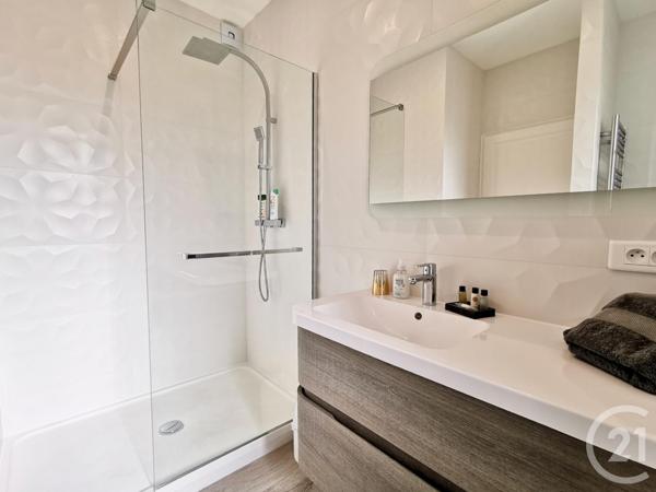 Appartement F3 à vendre  3 pièces - 111,12 m2 NICE - 06