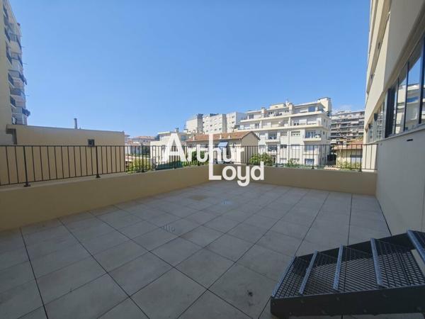EXCEPTIONNEL A NICE BUREAU A LOUER A PARTIR DE 275M² VUE MER MIXANT OPEN SPACE ET BUREAUX CLOISONNES