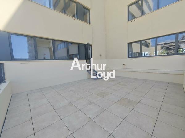 EXCEPTIONNEL A NICE BUREAU A LOUER A PARTIR DE 275M² VUE MER MIXANT OPEN SPACE ET BUREAUX CLOISONNES