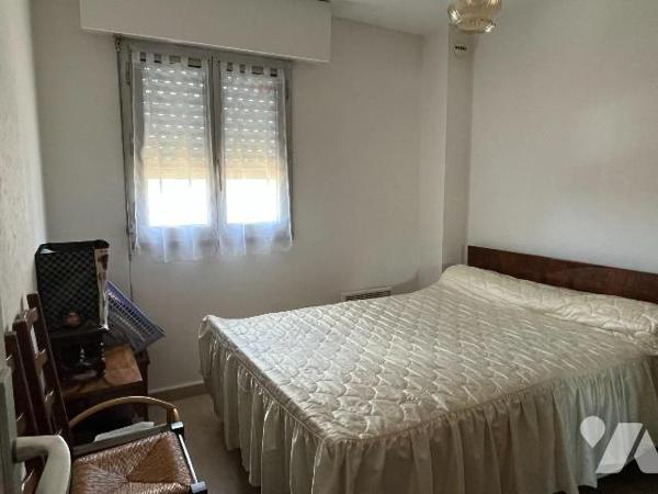 A VENDRE à AVALLON (89200), à proximité de tous commerces, et proche du centre ville.
UN BIEN ...