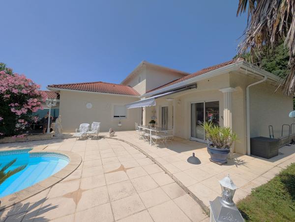 Maison 6 pièces - 145 m² Exclusivité efficity