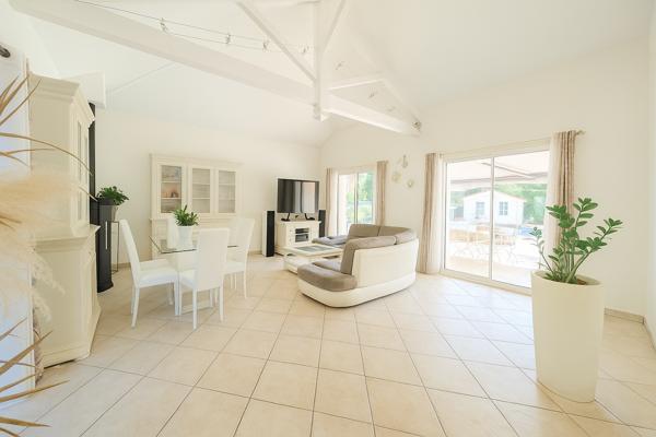 Maison 6 pièces - 145 m² Exclusivité efficity