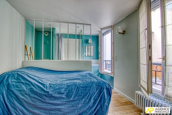 Versailles Rive-Droite Maison de ville en copropriété de 6 pièces 117.51² au sol avec cour et terrasse privative 995 000 € **  - Référence  28135