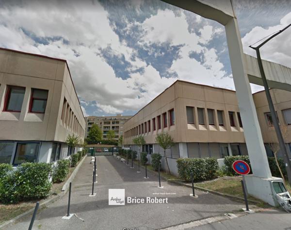Bureaux à louer à Lyon 3ème dans La Ferrandière avec accès transports