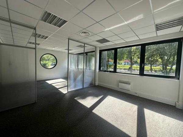 BUREAUX à LOUER de 286 m²