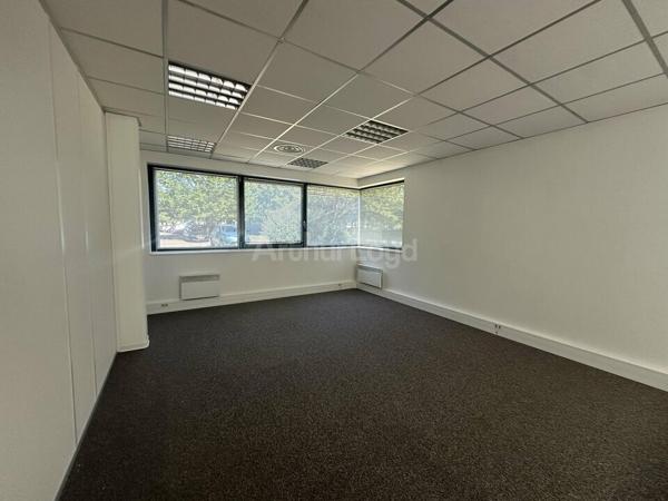 BUREAUX à LOUER de 286 m²