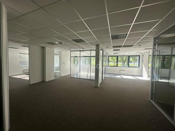 BUREAUX à LOUER de 286 m²