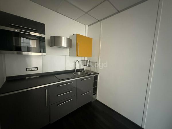 BUREAUX à LOUER de 286 m²