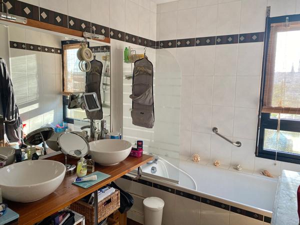 Appartement Niort 6 pièce(s) 194 m2