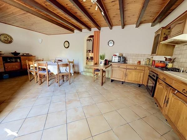 Maison à vendre 329 900 € Cenon 5 p 143,9 m² DPE E