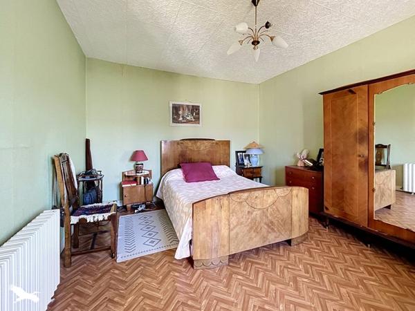 Maison à vendre 329 900 € Cenon 5 p 143,9 m² DPE E