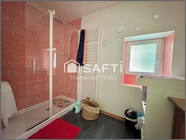 Belle maison familiale sans travaux, jardin et pergola.