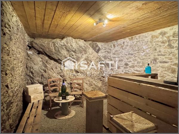 Belle maison familiale sans travaux, jardin et pergola.