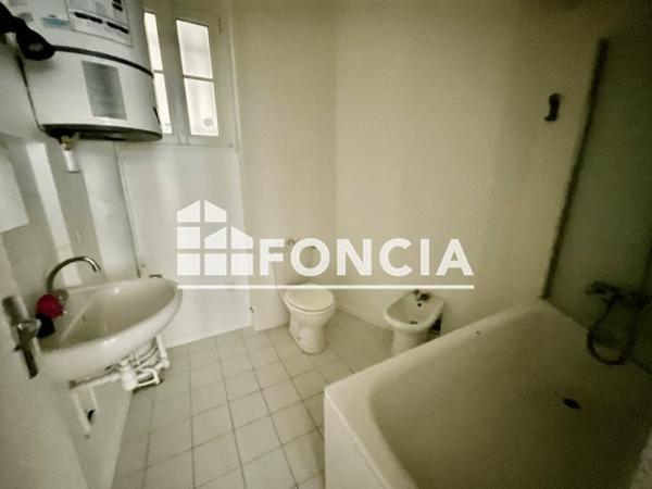 Location Studio 31.68 m² - 6 RUE SAINTE BEUVE Paris 75006