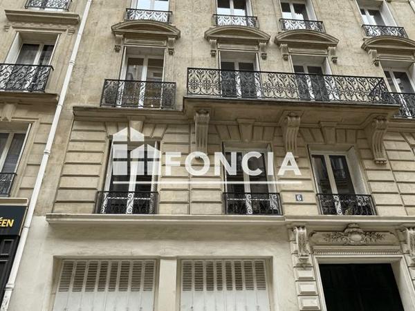 Location Studio 31.68 m² - 6 RUE SAINTE BEUVE Paris 75006