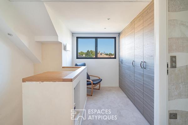 Maison des années 60 rénovée et son jardin arboré