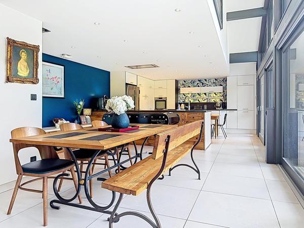 Appartement dernière étage au centre ville sans vis à vis avec terrasse