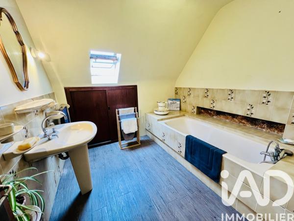 Maison à vendre 5 pièces 142 m² Trélévern