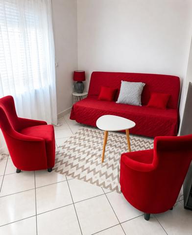 Propriété de rapport composé de 5 appartements meublés – Rentabilité immédiate – Bernay