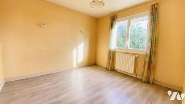 Maison familiale avec grand terrain à Saint-Avé (56890)