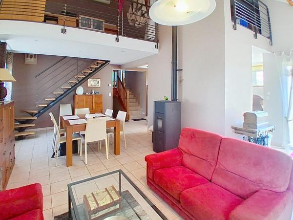 Maison prête à habiter, 124m², 3 chambres, bureau, garage...