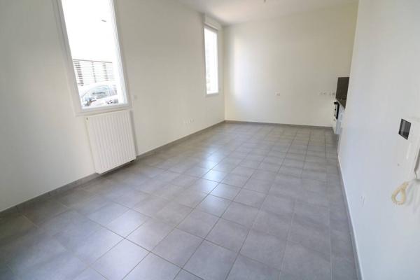 Appartement 2 pièces                                        - 44300 Nantes Réf : 12123