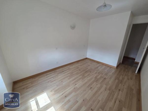 Maison à louer 4 pièces 85.47m² Pignols (63270)