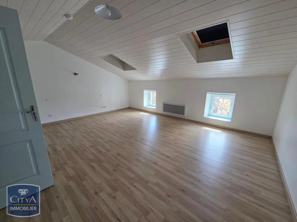 Maison à louer 4 pièces 85.47m² Pignols (63270)