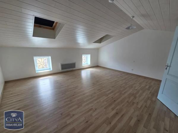 Maison à louer 4 pièces 85.47m² Pignols (63270)