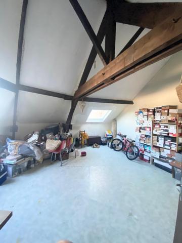 Jolie maison atypique spacieuse à CALONNE RICOUART