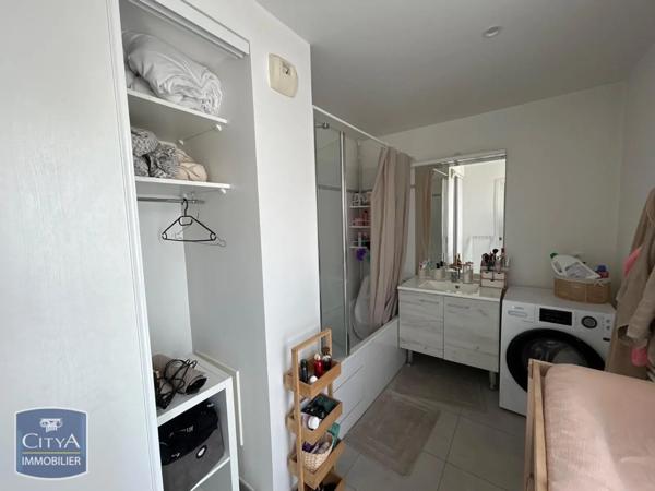 Appartement à louer 2 pièces 55.1m²
