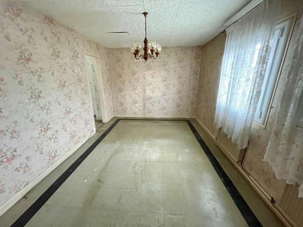 Maison à vendre à Rethel dans les Ardennes (08300), ref : 08018-MAIS-2212