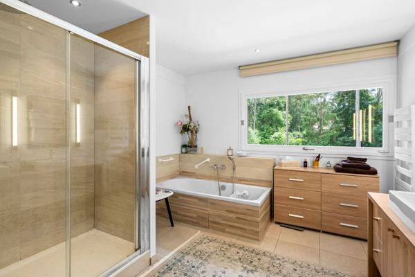 Vente Maison de luxe Sciez 9 Pièces 448 m²
