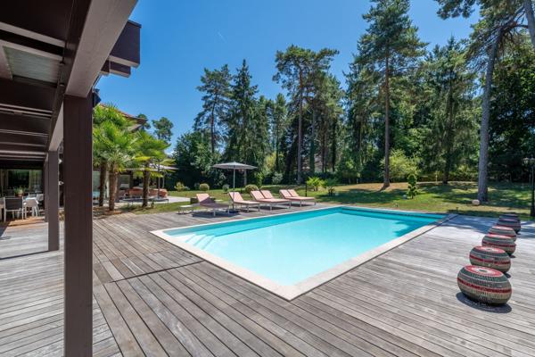 Vente Maison de luxe Sciez 9 Pièces 448 m²