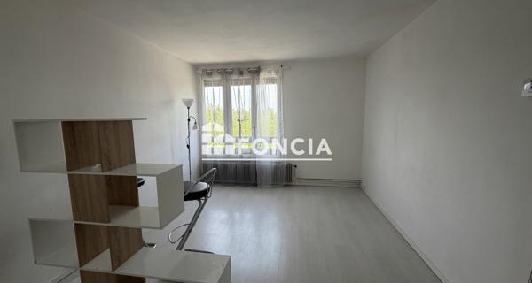 À vendre Studio 27.38 m² - Beauvais 60000