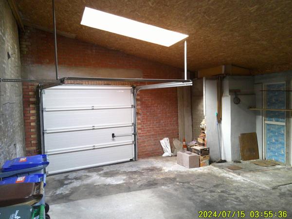 MAISON VOLUMINEUSE  CENTRE VILLE pleine de potentialites TRES RARE