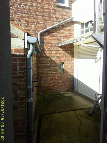 MAISON VOLUMINEUSE  CENTRE VILLE pleine de potentialites TRES RARE