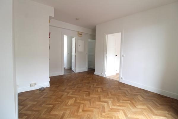 COLOMBES - QUARTIER EUROPE - APPARTEMENT 42 M² - 2 CHAMBRES - 4E ETAGE - BALCON - CAVE -