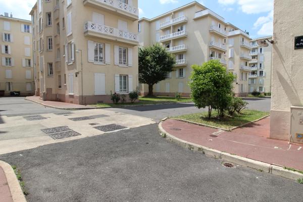 COLOMBES - QUARTIER EUROPE - APPARTEMENT 42 M² - 2 CHAMBRES - 4E ETAGE - BALCON - CAVE -