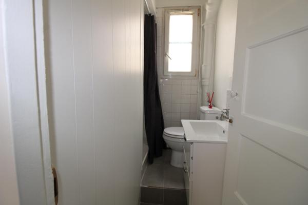 COLOMBES - QUARTIER EUROPE - APPARTEMENT 42 M² - 2 CHAMBRES - 4E ETAGE - BALCON - CAVE -