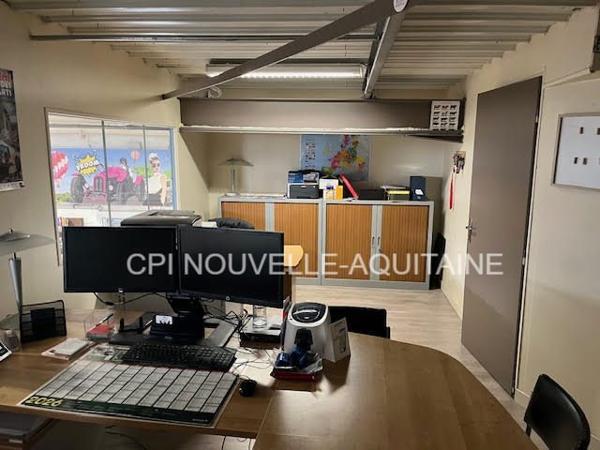 Angoulême, boucherie/ charcuterie/ traiteur environ 747 m²