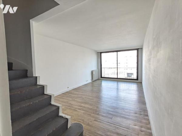 A REIMS - HYPER CENTRE - Appartement T2 d'env. 56m² en duplex